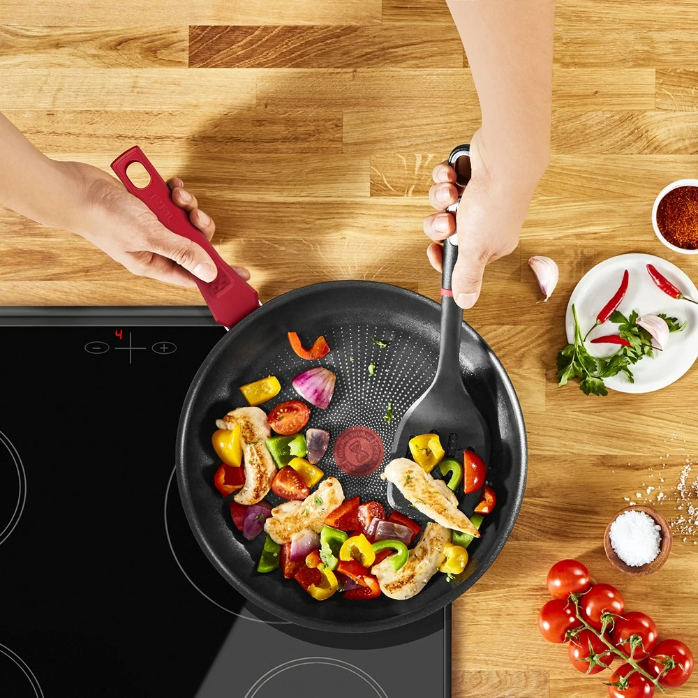 Tefal Daily Chef Red Induction Non Stick Frypan 28cm - Image 4