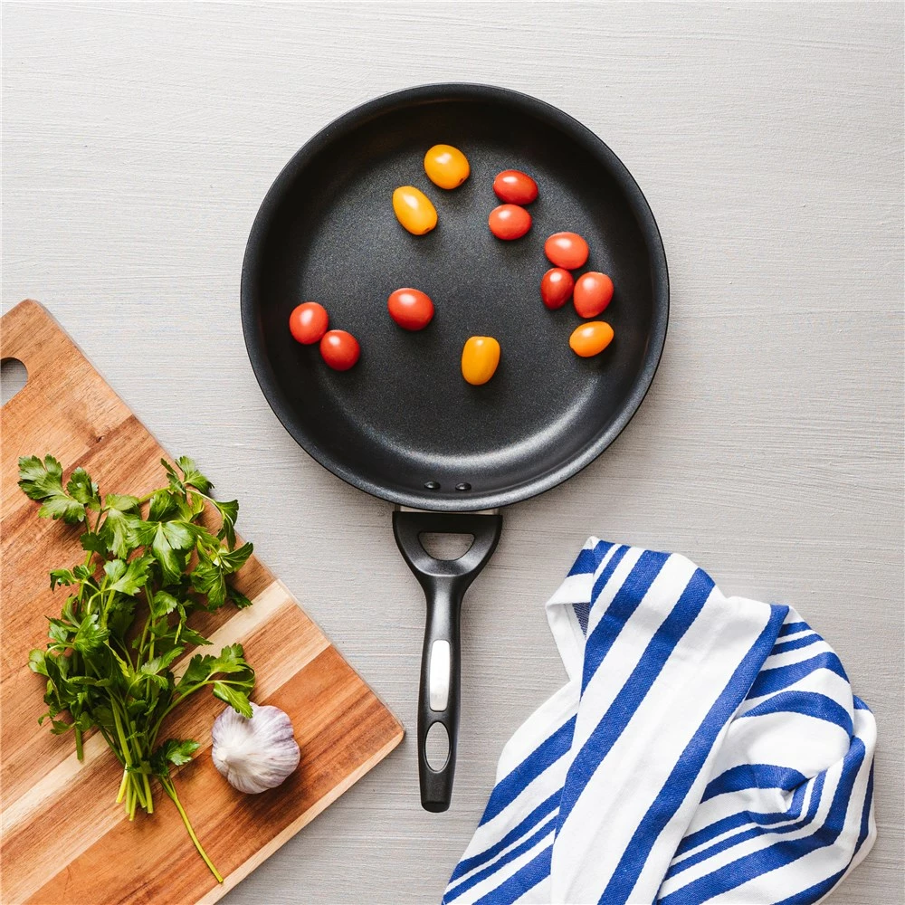 Baccarat ID3 CS Hard Anodised Frypan 26cm With Bakelite Handle - Image 4