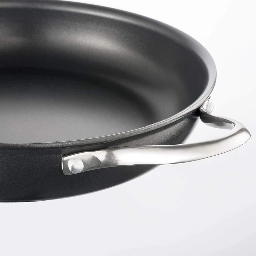 Baccarat ID3 Non Stick Serving Pan 28cm - Image 2